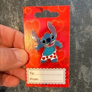 Disney Valentine Stitch Trading Pin